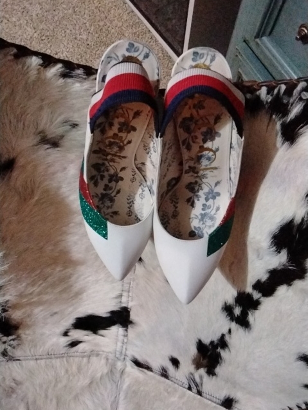 Gucci White Pointed Slingback Flats with Red, Blue and Green Stripes